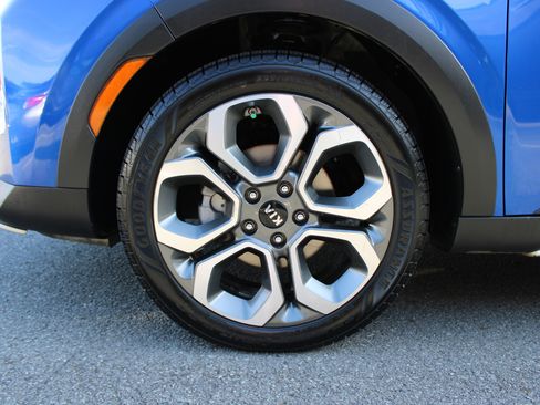 Used 2020 Kia Soul X-Line image 9