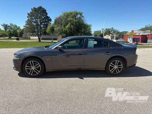 Used 2018 Dodge Charger GT AWD/4WD image 3