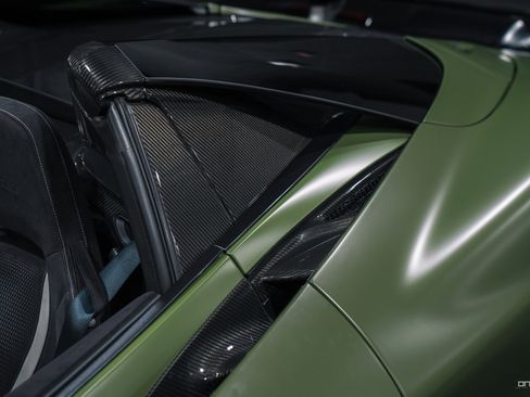 Used 2022 McLaren 765LT RWD image 10