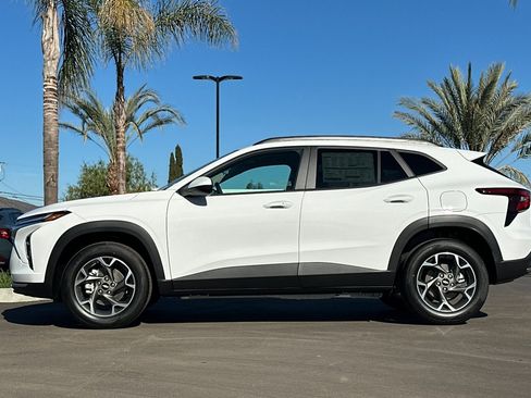 New 2026 Chevrolet Trax LT w/ LT Convenience Package image 7