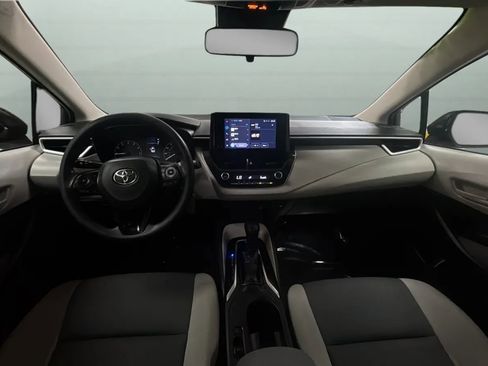 Used 2023 Toyota Corolla LE w/ Carpet Mat Package (TMS) FWD image 9