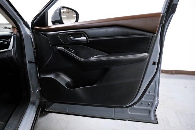 Used 2022 Nissan Rogue SL w/ SL Premium Package FWD image 50