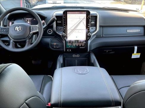 New 2026 RAM 2500 Laramie AWD/4WD image 4