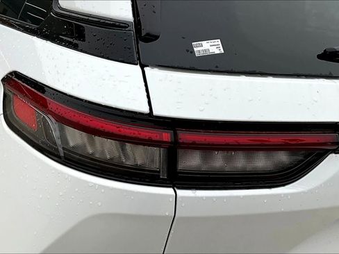 New 2025 Jeep Grand Cherokee Limited w/ Black Appearance Package image 14