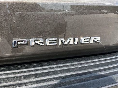 Used 2021 Chevrolet Tahoe Premier RWD image 23