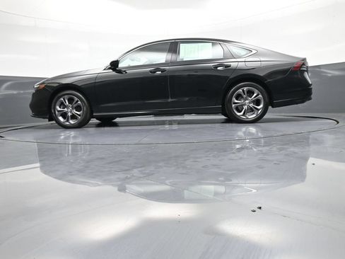 Used 2023 Honda Accord EX-L image 32