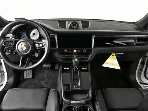 New 2026 Porsche Macan S image 26