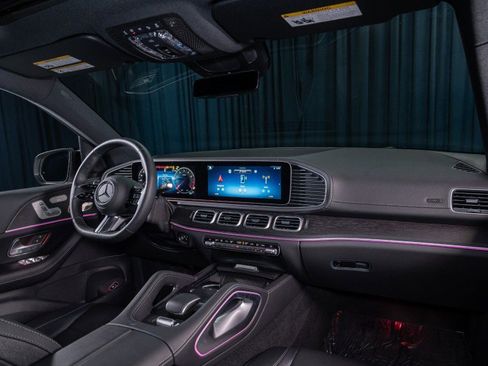 New 2026 Mercedes-Benz GLS 450 4MATIC image 4
