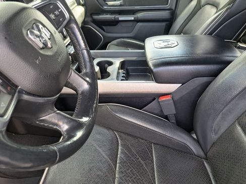 Used 2019 RAM 1500 Laramie w/ Sport Appearance Package image 17