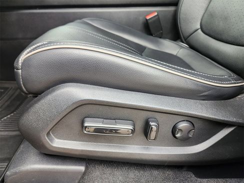 Certified 2023 Honda Pilot Elite image 23