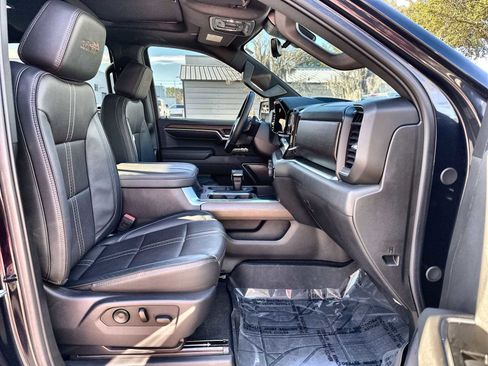 Certified 2024 Chevrolet Silverado 1500 High Country image 19