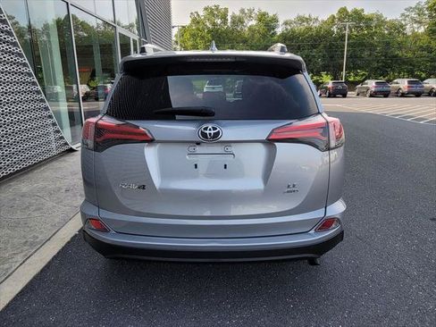 Used 2016 Toyota RAV4 LE AWD/4WD image 6