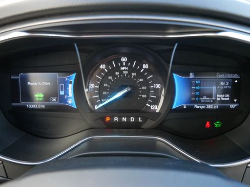 Used 2018 Ford Fusion S image 13