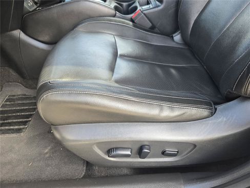 Used 2019 Nissan Rogue SL w/ Premium Package FWD image 21