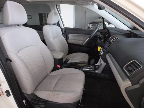 Used 2018 Subaru Forester 2.5i Premium AWD/4WD image 31