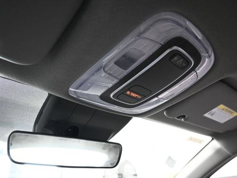 Used 2024 Hyundai Elantra SE FWD image 23