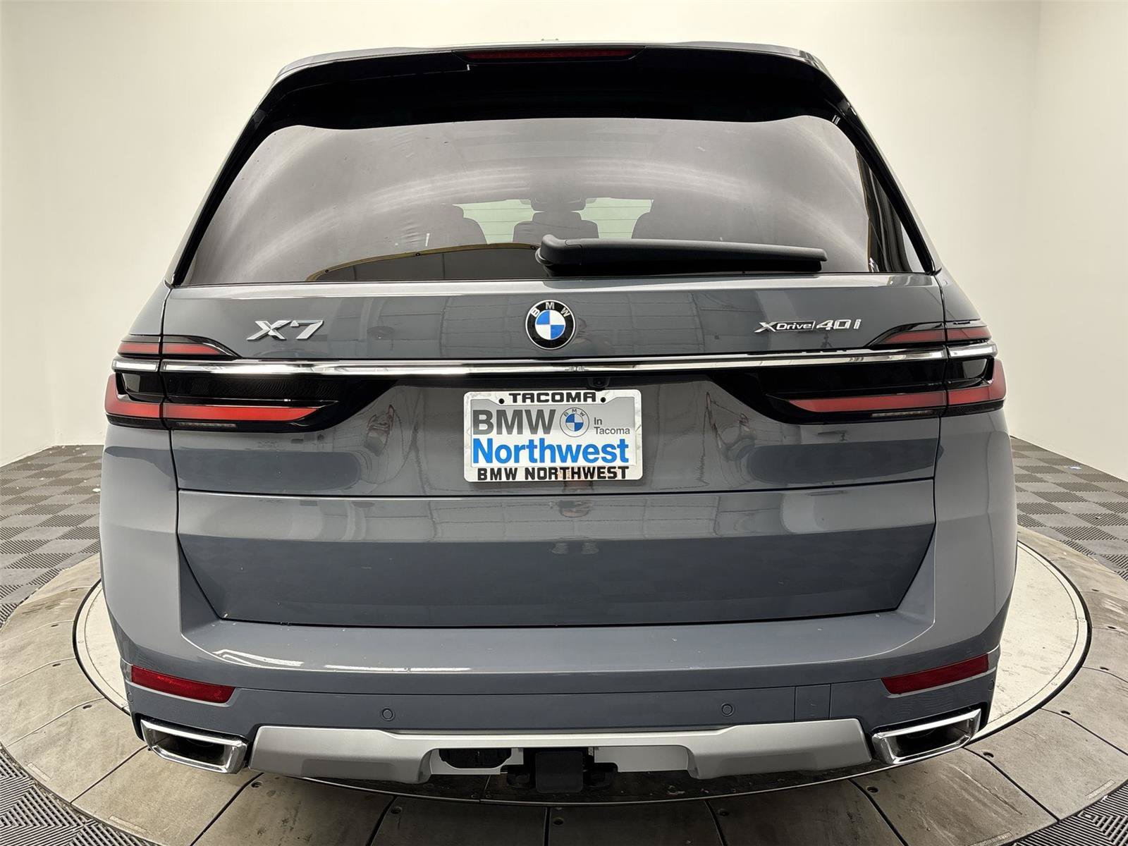 New 2026 BMW X7 xDrive40i w/ Premium Package AWD/4WD image 15
