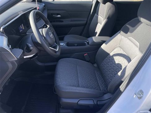 New 2026 Nissan Kicks SV w/ SV Premium Package image 12