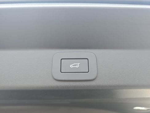 New 2026 Land Rover Range Rover Sport Dynamic SE image 13