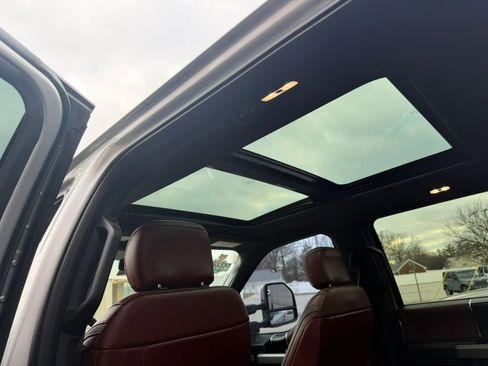 Used 2018 Ford F250 Platinum w/ Platinum Ultimate Package image 26