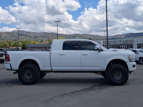 Used 2022 RAM 3500 Limited AWD/4WD image 6