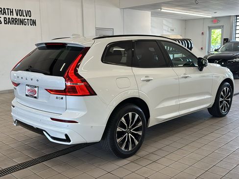 Used 2025 Volvo XC60 B5 Plus AWD/4WD image 5