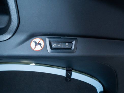 Used 2022 Rolls-Royce Cullinan image 76