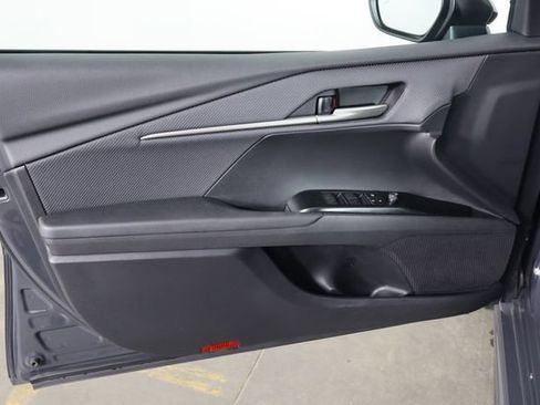 Used 2025 Toyota Camry SE w/ Convenience Package FWD image 20
