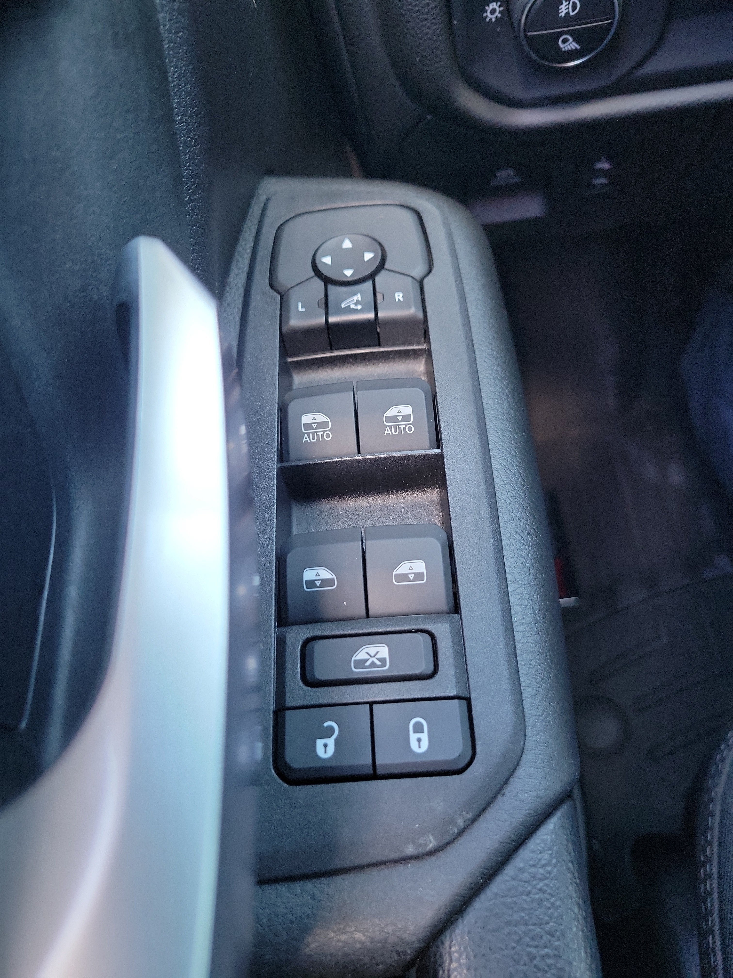 Used 2025 RAM 1500 Big Horn RWD image 21