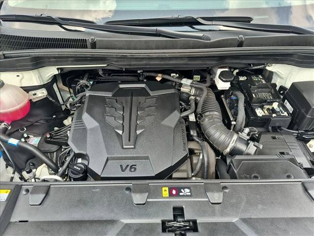 Used 2024 Kia Carnival SX Prestige FWD image 25