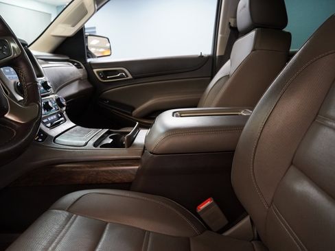 Used 2018 GMC Yukon Denali image 8