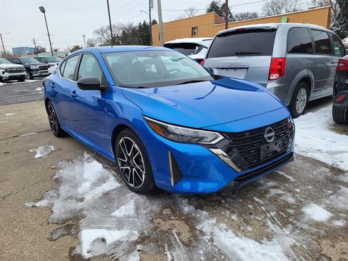 Used 2024 Nissan Sentra SR w/ SR Premium Package image 1