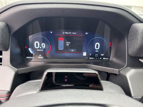 Used 2025 Ford Explorer ST-Line w/ ST-Line Street Pack image 40