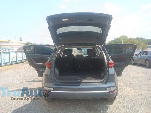 Used 2021 Kia Sportage LX FWD image 16