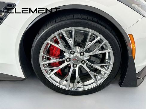 Used 2017 Chevrolet Corvette Z06 w/ Z07 Performance Package image 34