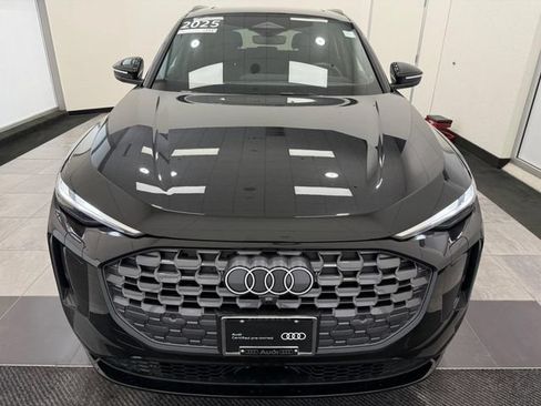 Certified 2025 Audi Q5 Premium w/ Convenience Package AWD/4WD image 7