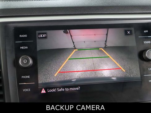 Used 2021 Volkswagen Atlas Cross Sport SE image 18