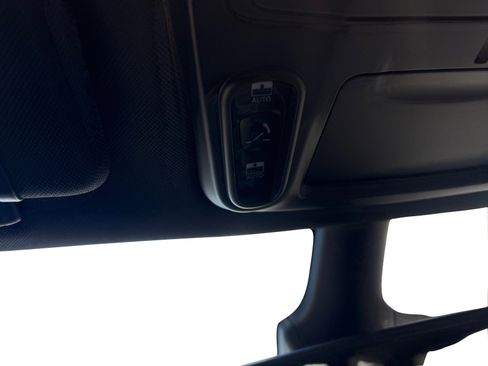 New 2026 Chrysler Pacifica Limited image 18