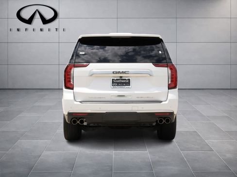 Used 2023 GMC Yukon XL Denali RWD image 6
