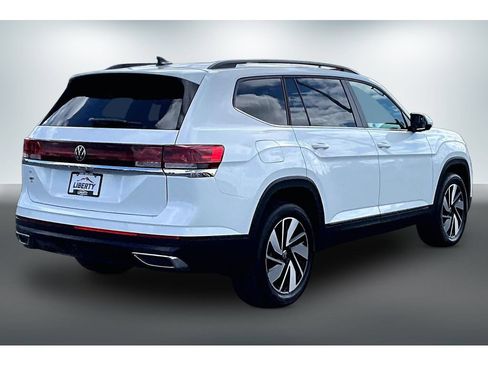 Used 2024 Volkswagen Atlas SE FWD image 6
