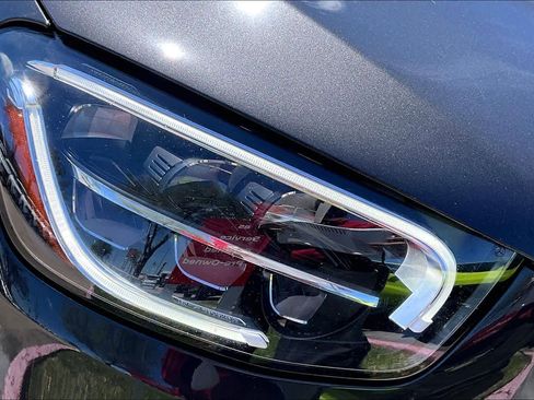 Used 2021 Mercedes-Benz GLC 300 4MATIC image 27