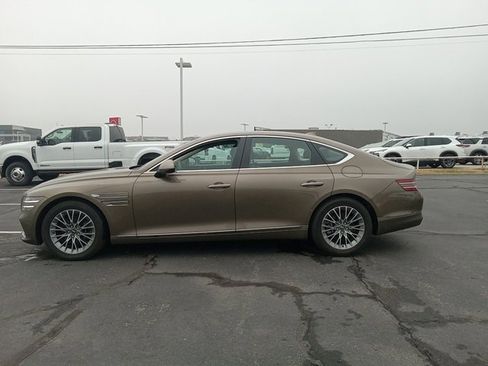 Used 2023 Genesis G80 2.5T image 4