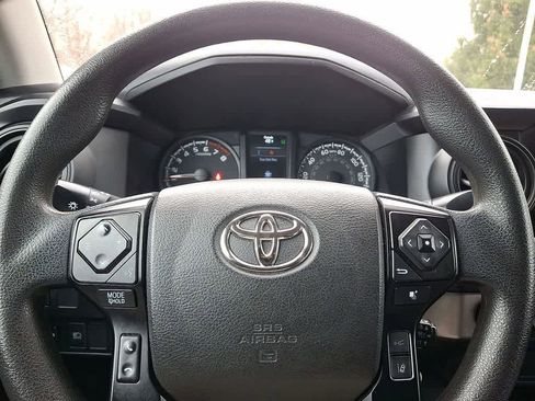 Used 2022 Toyota Tacoma SR image 16