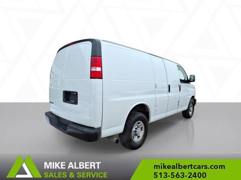 Used 2019 Chevrolet Express 2500 w/ Driver Convenience Package image 7