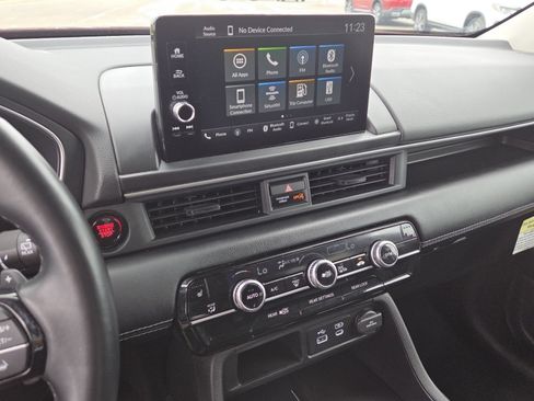 Used 2025 Honda Pilot EX-L image 30
