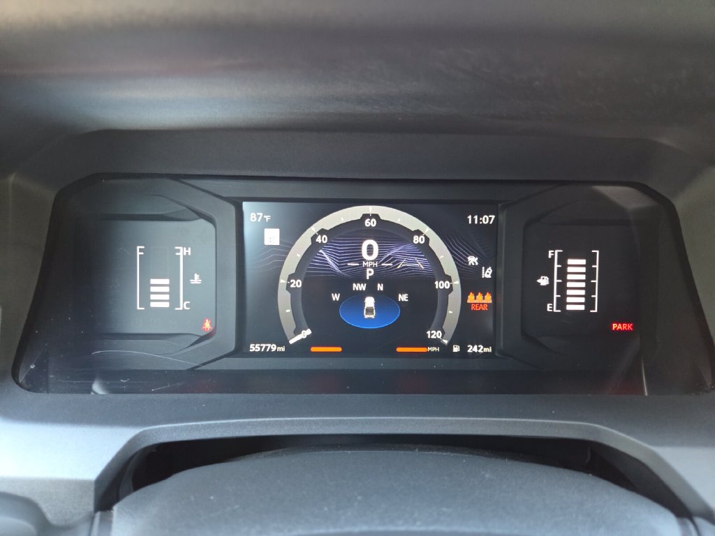 Certified 2024 Toyota Tacoma SR AWD/4WD image 31