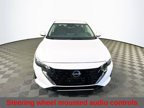Certified 2025 Nissan Sentra SV FWD image 5