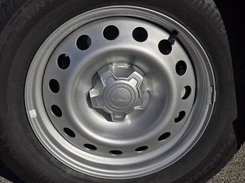 New 2025 Ford Maverick XL w/ Equipment Group 101A image 23