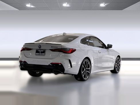 Used 2023 BMW M440i Coupe w/ M Carbon Exterior Package image 8