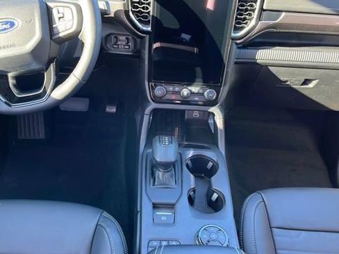 Used 2024 Ford Ranger Lariat w/ FX4 Off-Road Package AWD/4WD image 35